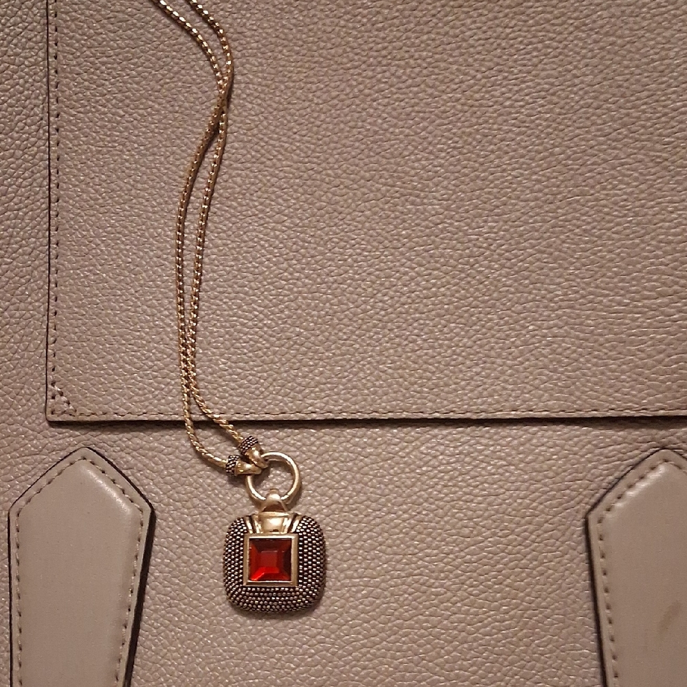 Gold Pendant Necklace with Red Square Stone